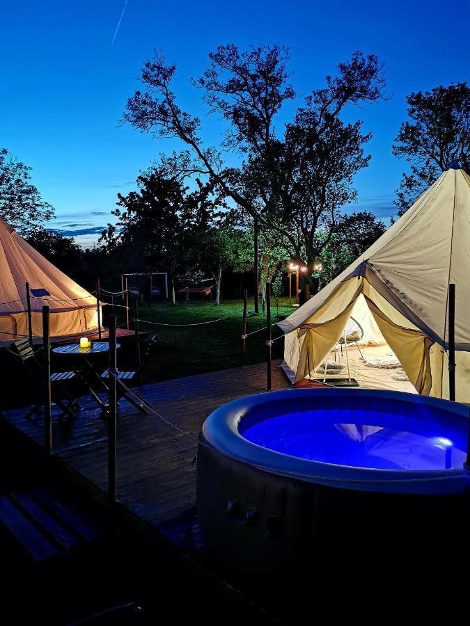 Green Garden Glamping Retezat Bălan Exterior photo