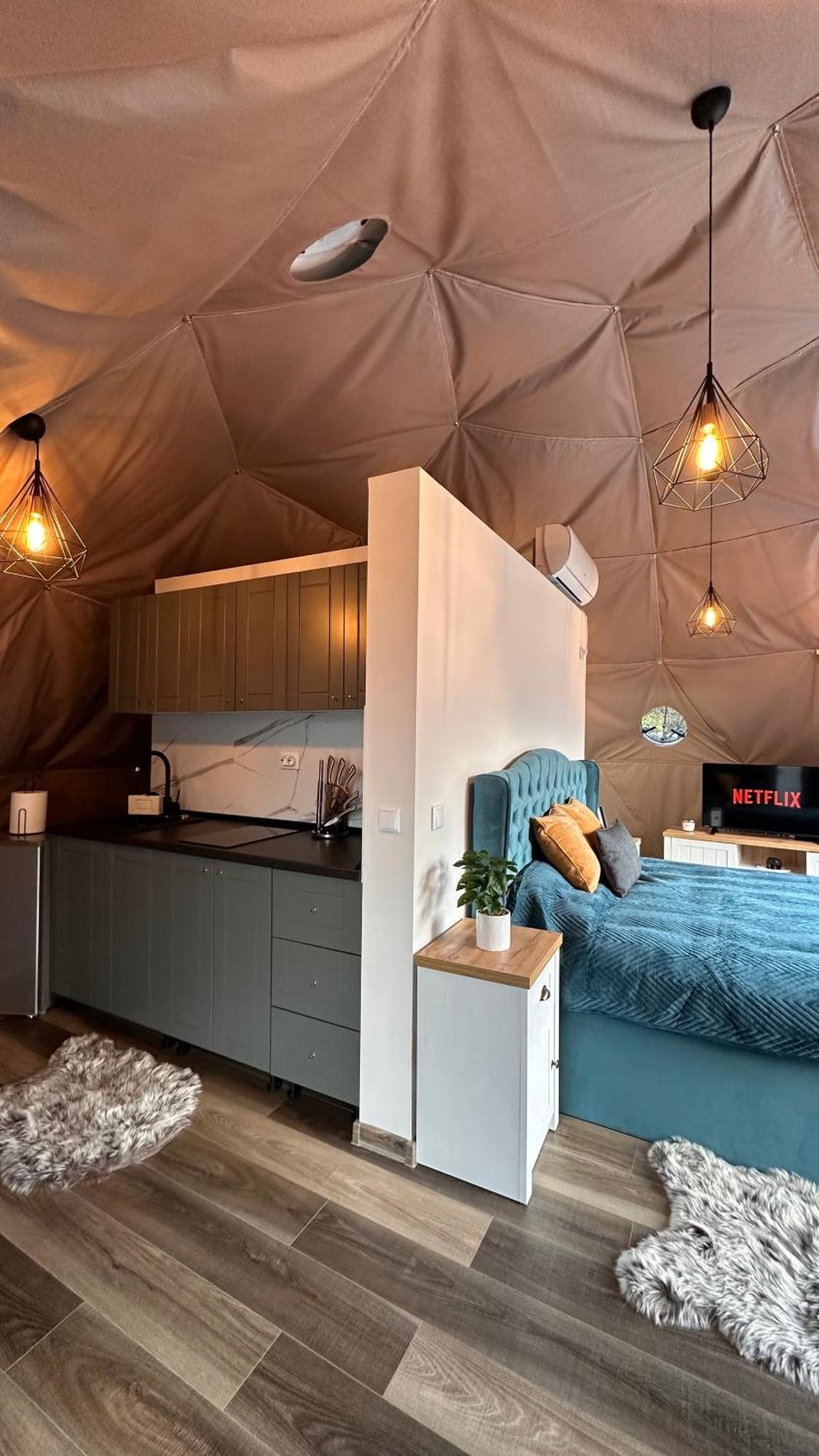 Green Garden Glamping Retezat Bălan Exterior photo